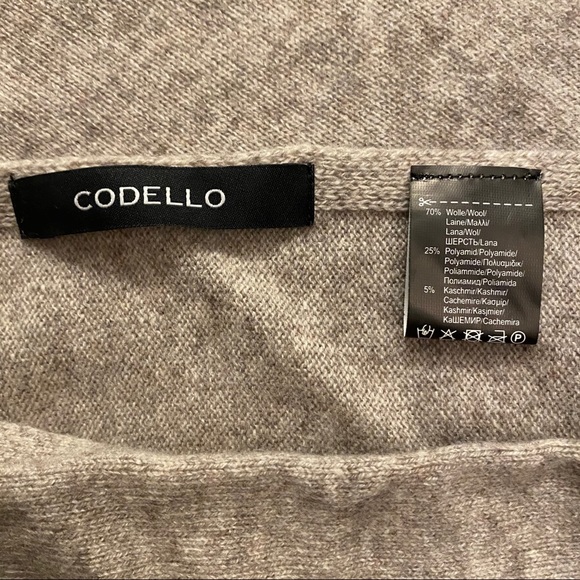 NWOT 70% Wool, 5% Cashmere Unisex Scarf - Picture 2 of 2